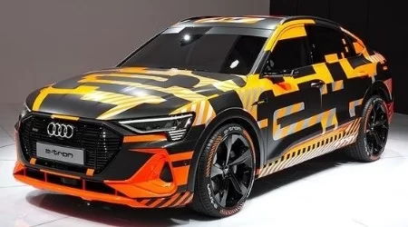 Audi desarrolla la carga bidireccional, tecnología del e-tron que podrá suministrar energía a una vivienda.