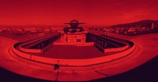 El edificio Lingotto de Fiat convertido en museo, estrena el jardín vertical más grande de Europa.
