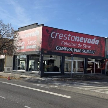 Crestanevada Banyoles: un centro de vehículos de ocasión en la capital del Pla de l'Estany