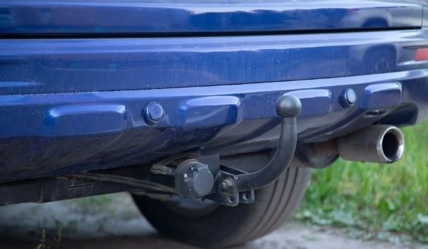 Cómo instalar bola de remolque