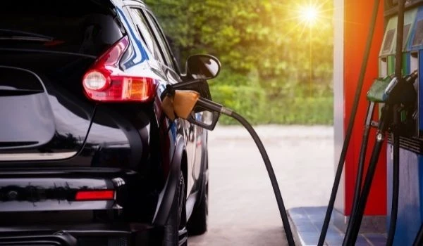 Diferencias entre gasolina 95 o 98, ¿cuál es mejor para tu coche? 