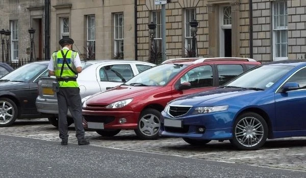 Cómo puedo saber si tengo multa de tráfico