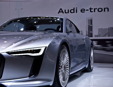 Superdeportivos de los 90 más lentos que coches eléctricos de 2018.