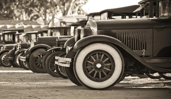 ¿Quién inventó el coche? Historia de la Automoción