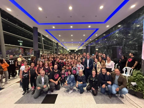 Crestanevada renueva su compromiso con el Club Baloncesto Armilla