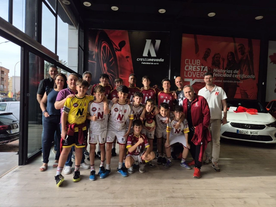 Crestanevada refuerza su compromiso con su patrocinio al Club Deportivo Murcia Fútbol Sala