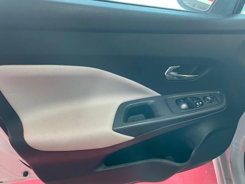 Imagen de NISSAN Micra