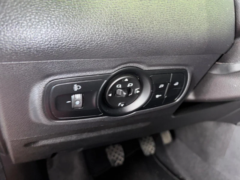 Imagen de dr automobiles DR 4.0