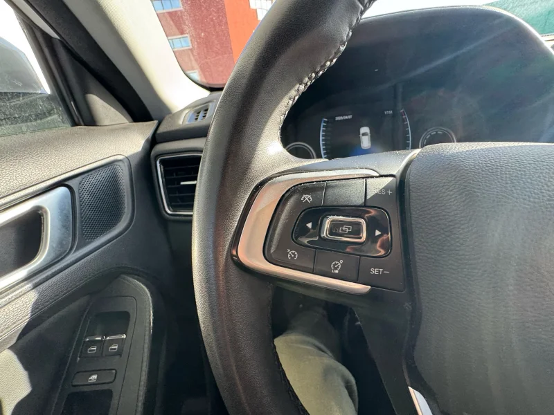 Imagen de dr automobiles DR 4.0