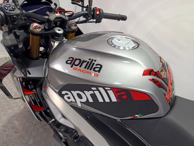 Imagen de Aprilia TUONO V4