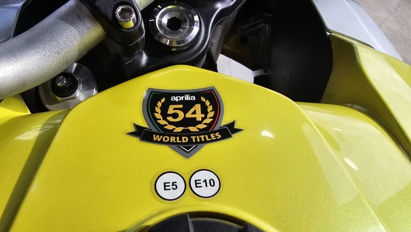 Imagen de Aprilia Tuareg 660