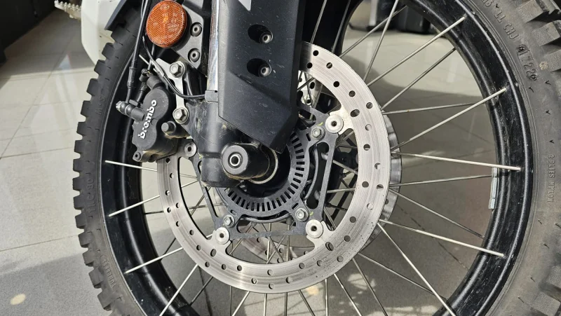 Imagen de Aprilia Tuareg 660