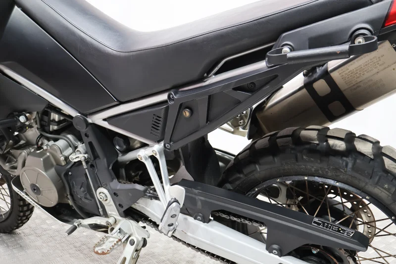 Imagen de Aprilia Tuareg 660