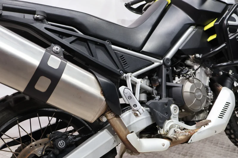 Imagen de Aprilia Tuareg 660