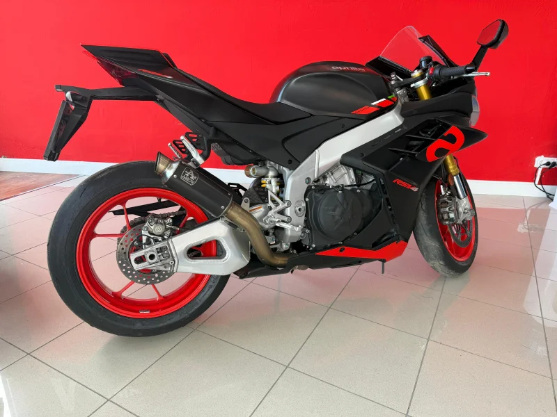 Imagen de Aprilia RSV4 1100