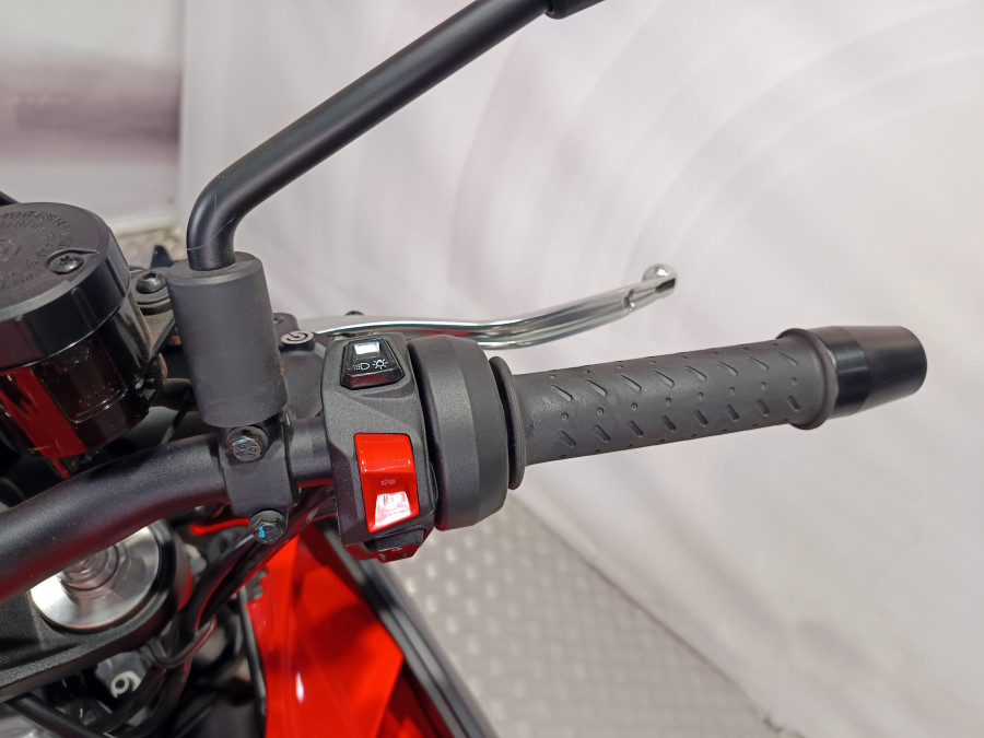 Imagen de Aprilia TUONO 660