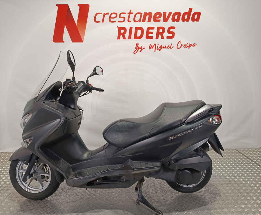 Imagen 3 de Suzuki Burgman 200 Gasolina 19 CV