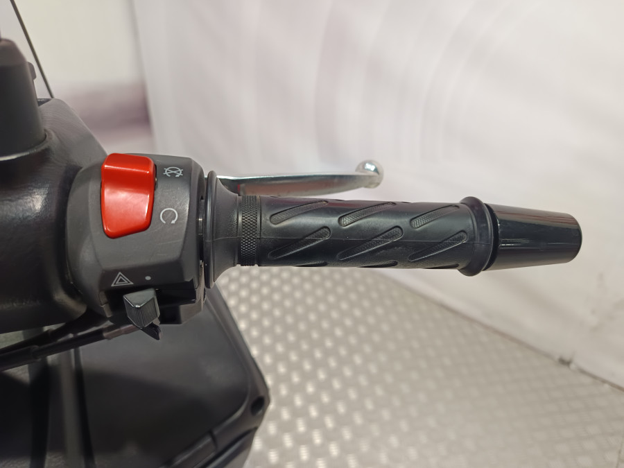 Imagen 11 de Suzuki Burgman 200 Gasolina 19 CV