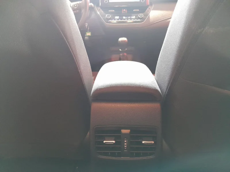 Imagen de TOYOTA Corolla Sedán