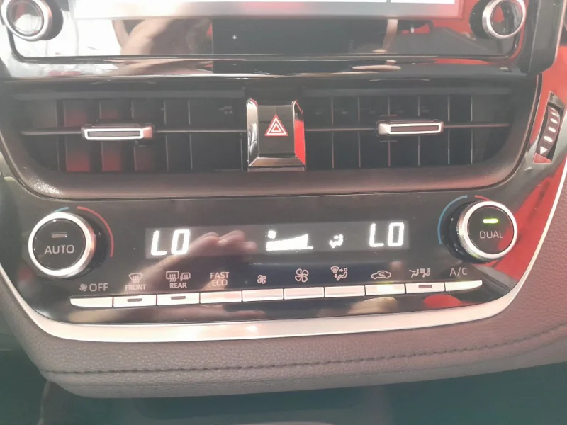 Imagen de TOYOTA Corolla Sedán