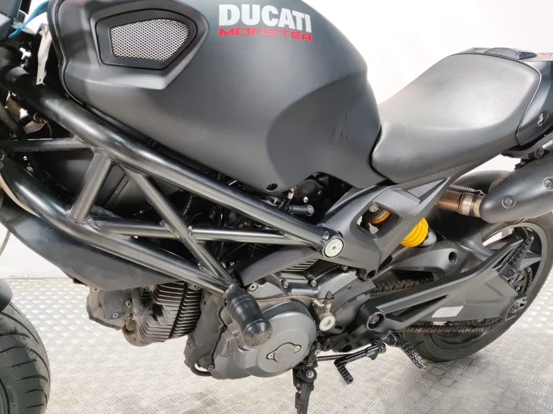 Imagen de Ducati Monster 696