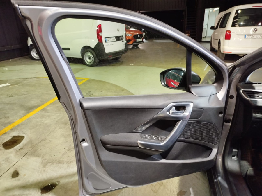 Imagen de Peugeot 2008