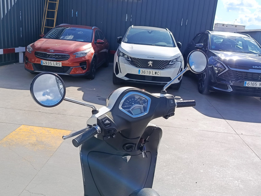 Imagen 10 de Piaggio LIBERTY 125 Gasolina 11 CV