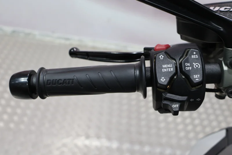 Imagen de Ducati Diavel 1260