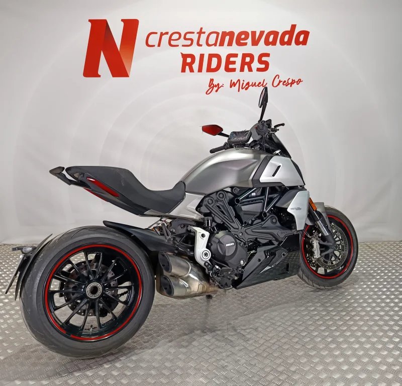 Imagen de Ducati Diavel 1260