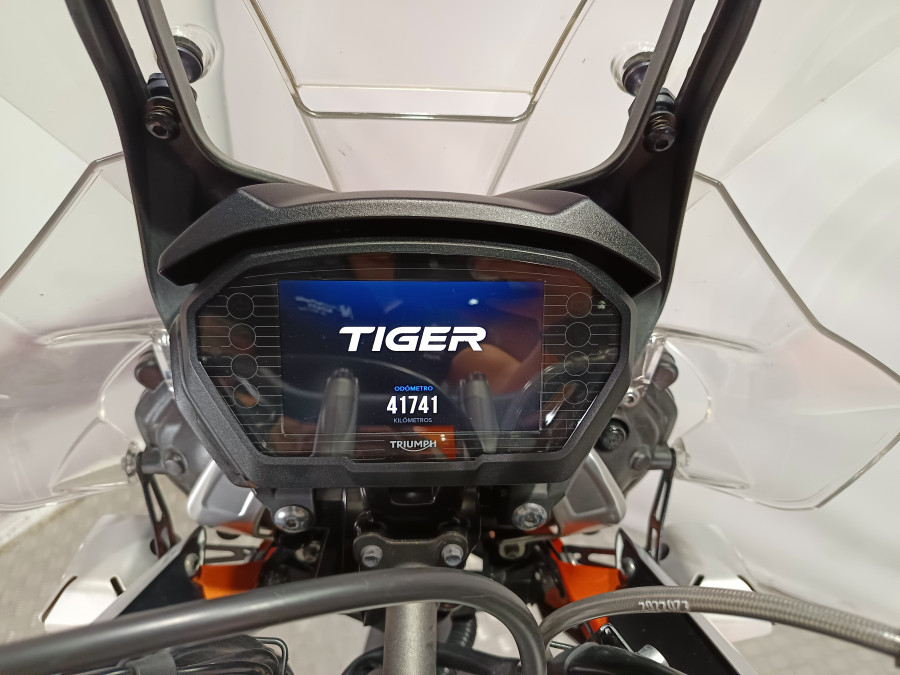 Imagen 2 de Triumph Tiger 800 XCA Gasolina 95 CV