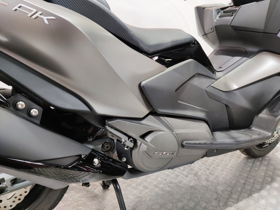 Imagen 15 de Kymco AK 550 PREMIUM Gasolina 52 CV