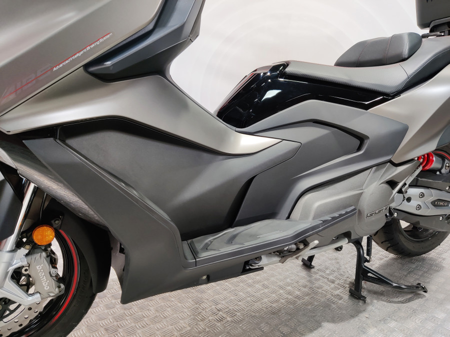 Imagen 13 de Kymco AK 550 PREMIUM Gasolina 52 CV
