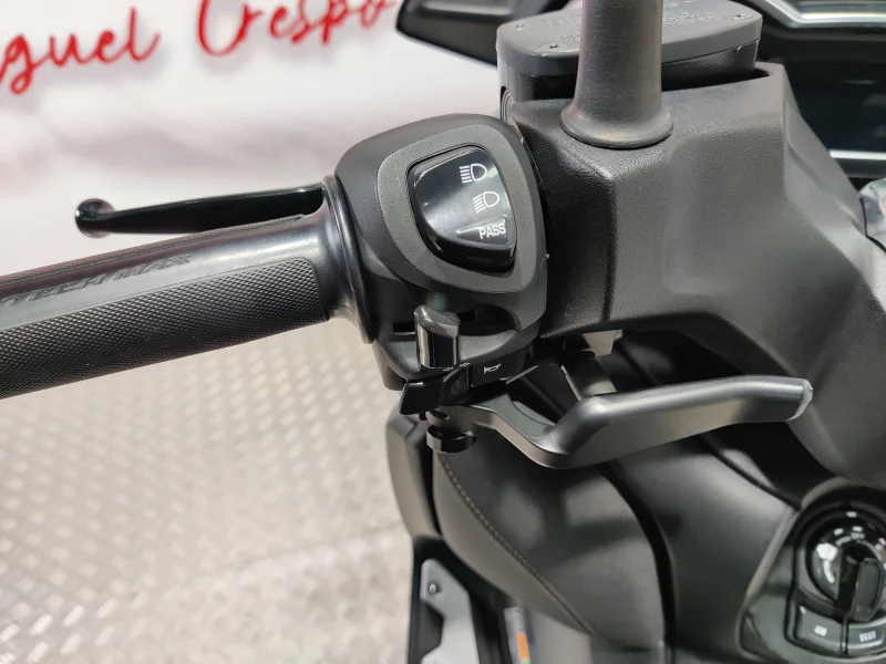 Imagen de Yamaha XMAX 400 TECH MAX