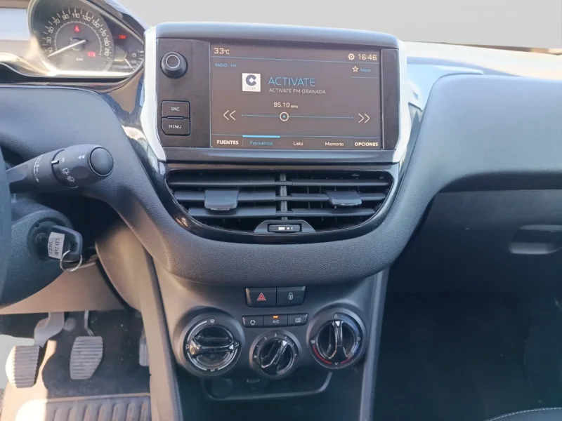 Imagen de Peugeot 208