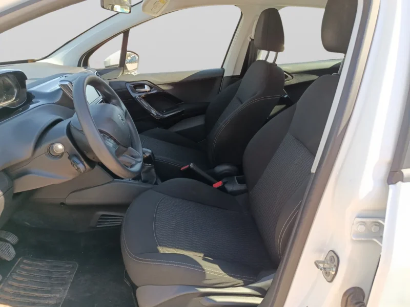 Imagen de Peugeot 208