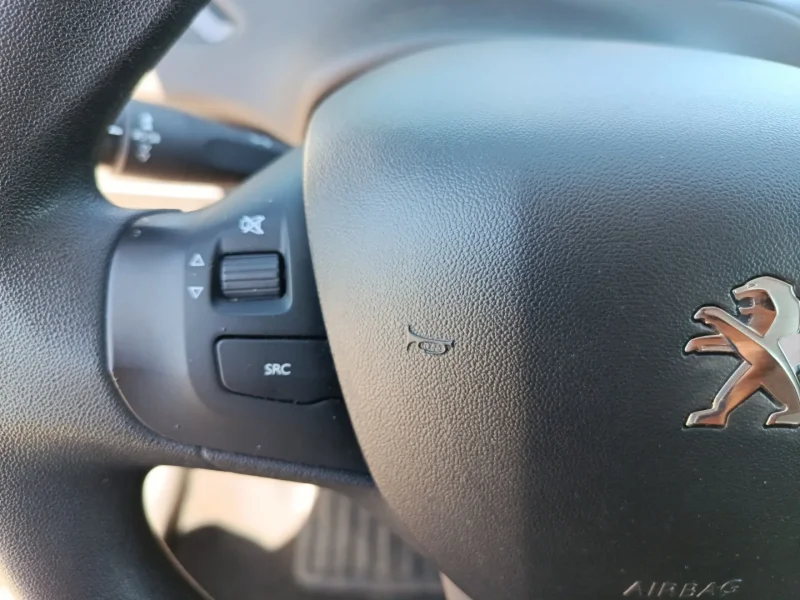 Imagen de Peugeot 208