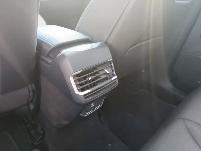 Imagen de lynk & co 01