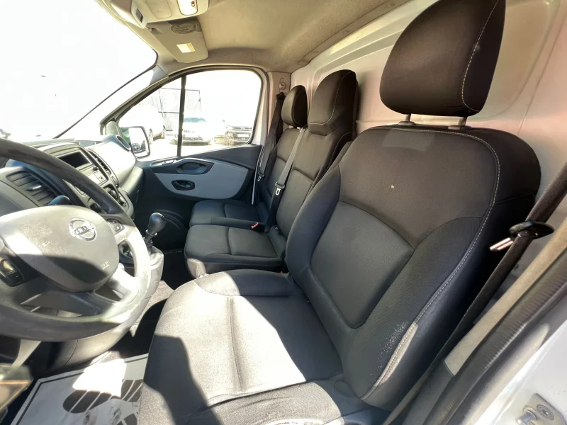 Imagen de NISSAN NV300