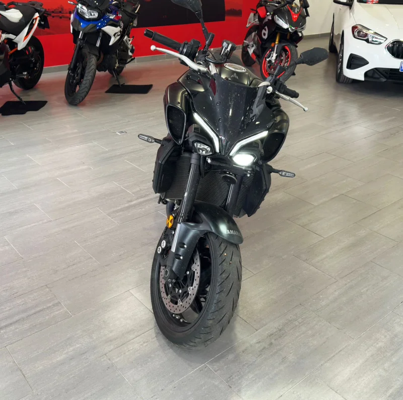 Imagen de Yamaha MT 10