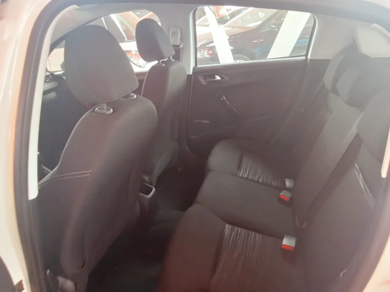 Imagen de Peugeot 208