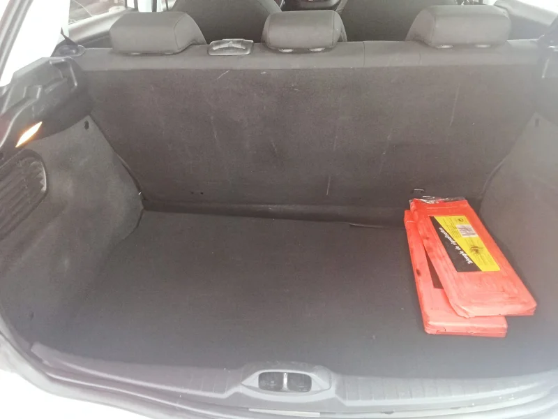 Imagen de Peugeot 208