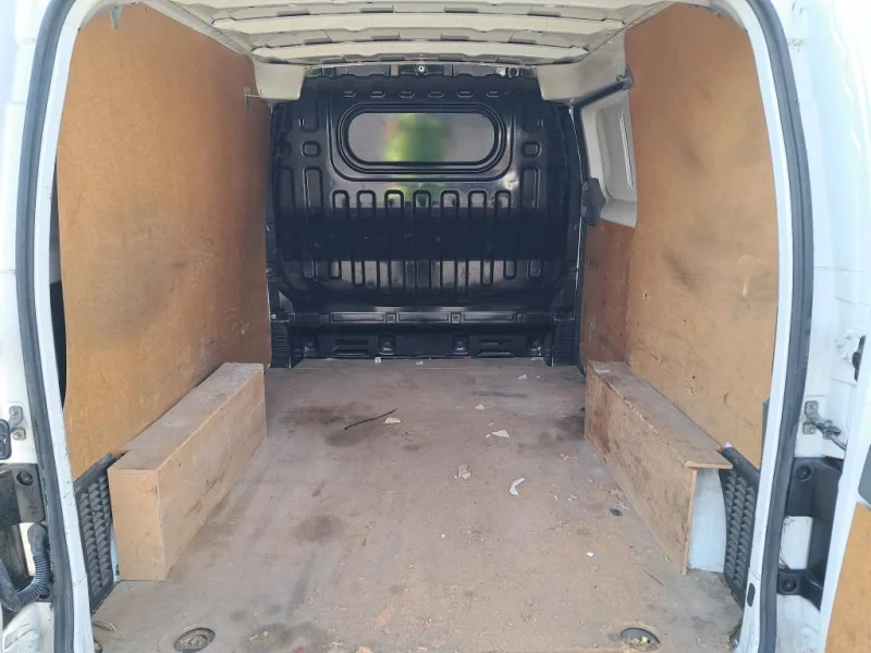 Imagen de NISSAN NV200