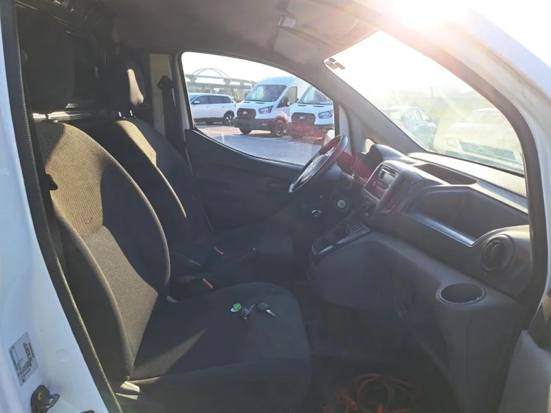 Imagen de NISSAN NV200