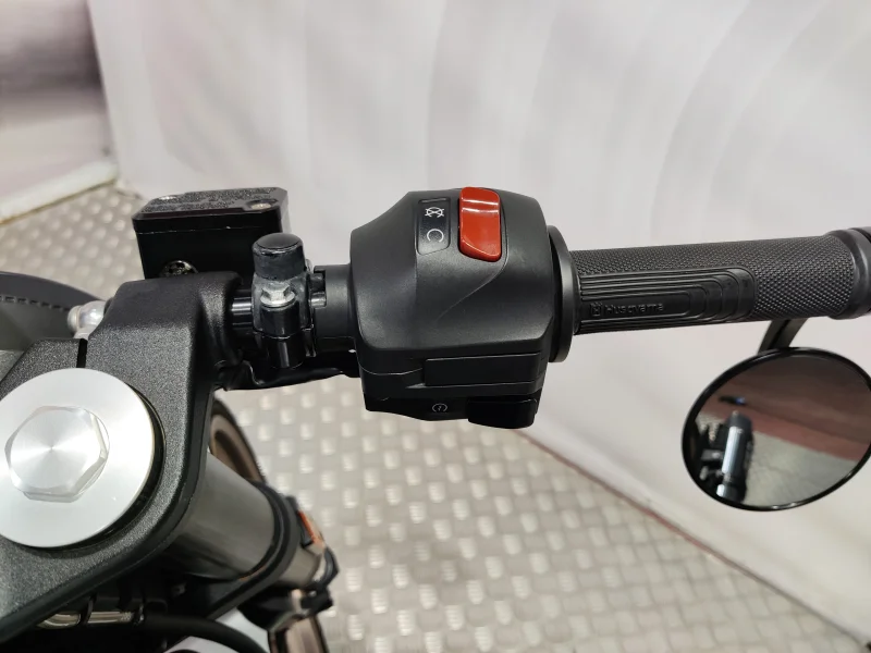 Imagen de Husqvarna VITPILEN 401