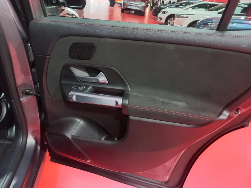 Imagen de mercedes-benz GLB