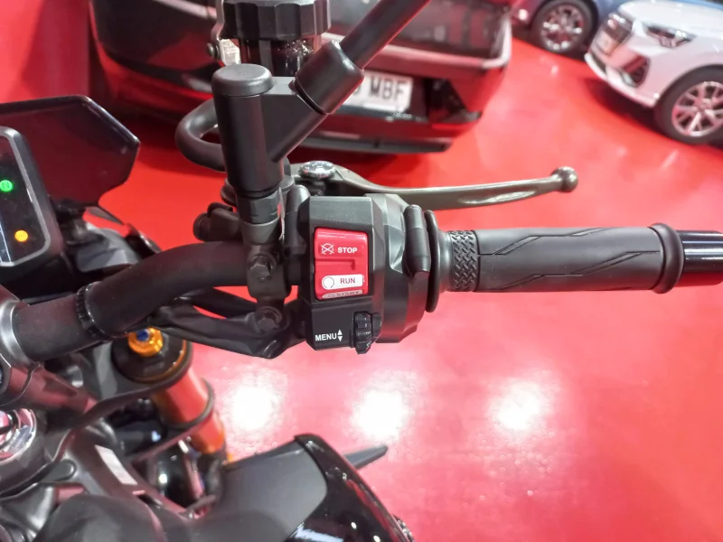 Imagen de Yamaha MT 09 SP