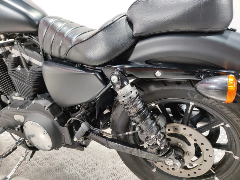 Imagen de Harley-Davidson SPORTSTER IRON 883