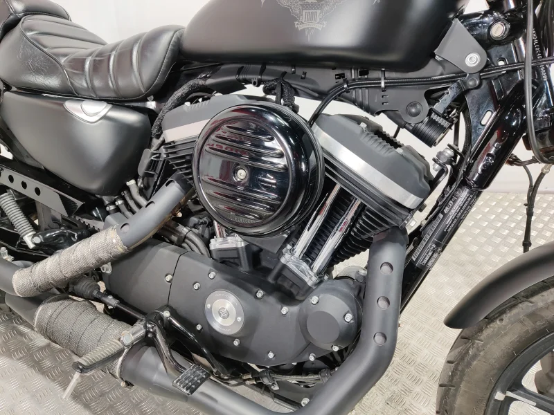 Imagen de Harley-Davidson SPORTSTER IRON 883