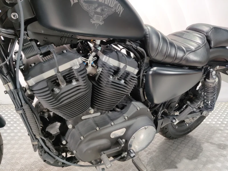 Imagen de Harley-Davidson SPORTSTER IRON 883