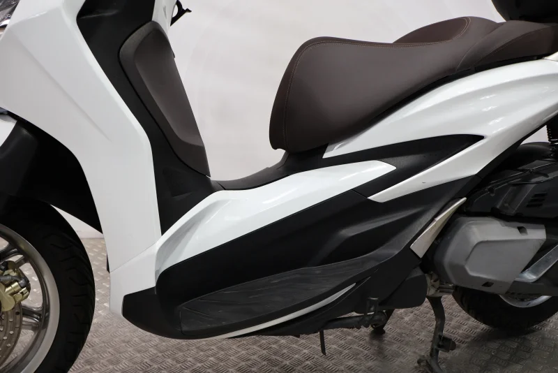 Imagen de Piaggio BEVERLY 400 HPE